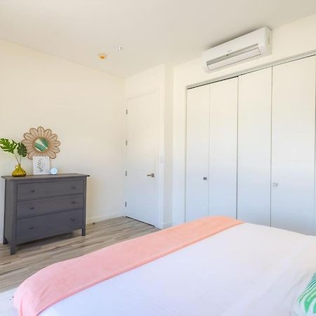 Luxury Ocean Views Condo In Palm Beach ภายนอก รูปภาพ